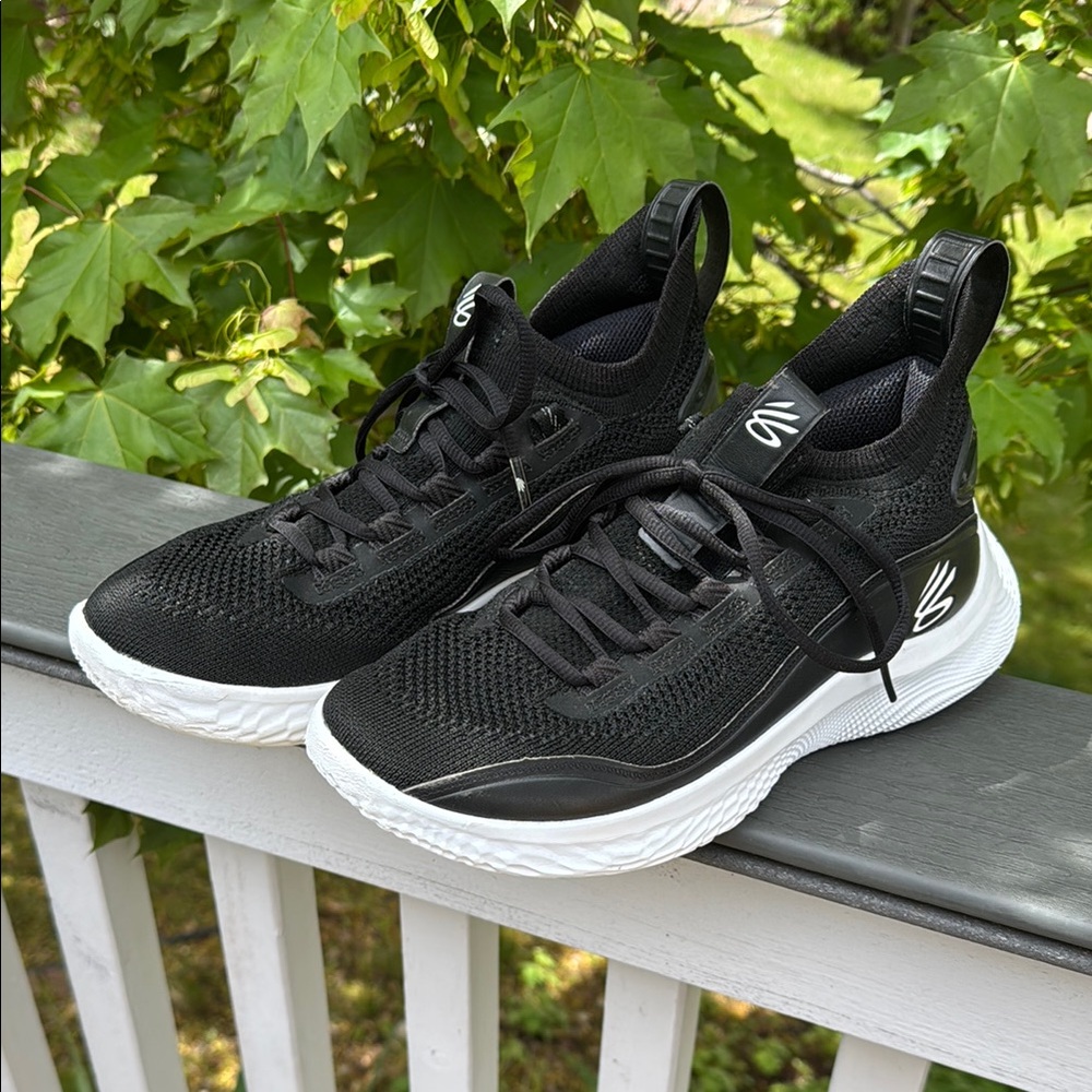 Under Armour Curry Shoes Like New Size 8.5 Men/10 Women